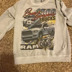 Grey crewneck with cars on the front